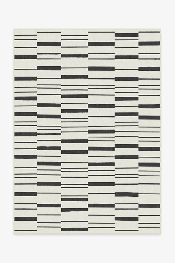 Brand new 🔔 Ruggable Broken Stripe Black Rug 🤩