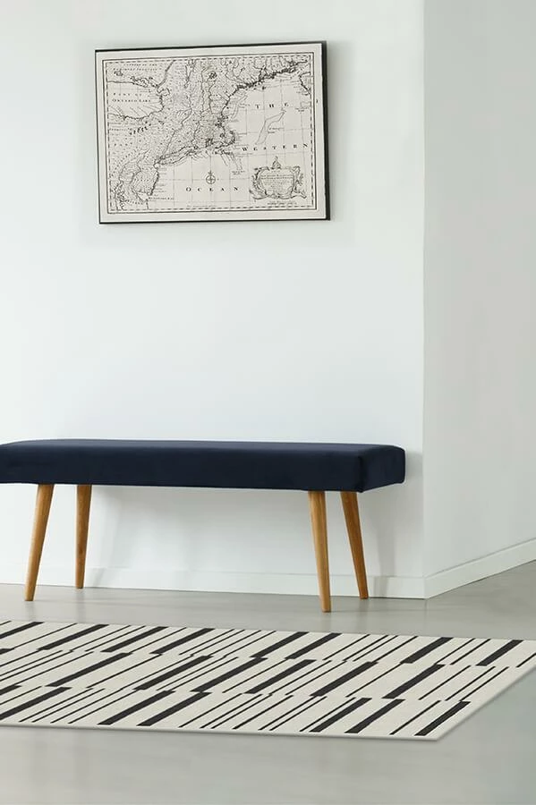 Brand new 🔔 Ruggable Broken Stripe Black Rug 🤩 - Image 8